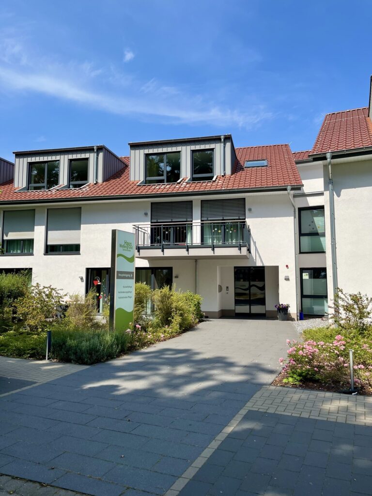 Haus Eingang-min